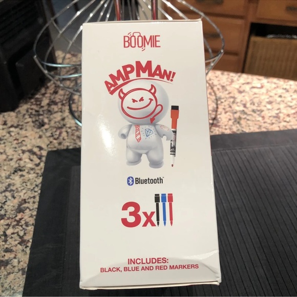 AmpMan~BOOMIE~PORTABLE MINI BLUETOOTH~WIRELESS SPEAKER~DESIGN YOUR OWN-NIB - Picture 4 of 5